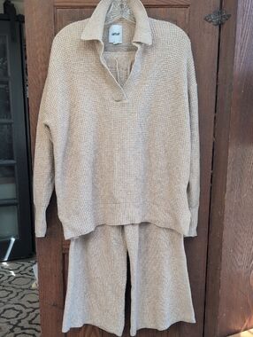 aerie Cozy Up Waffle Set in Light Beige